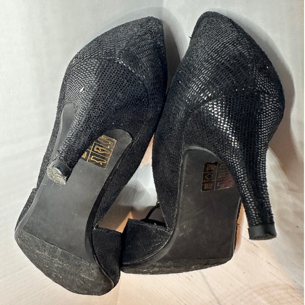 J Renee Size 9 Pointed Toe Veeva Pump Shoes Black Party Classic Office Siren - Picture 8 of 11